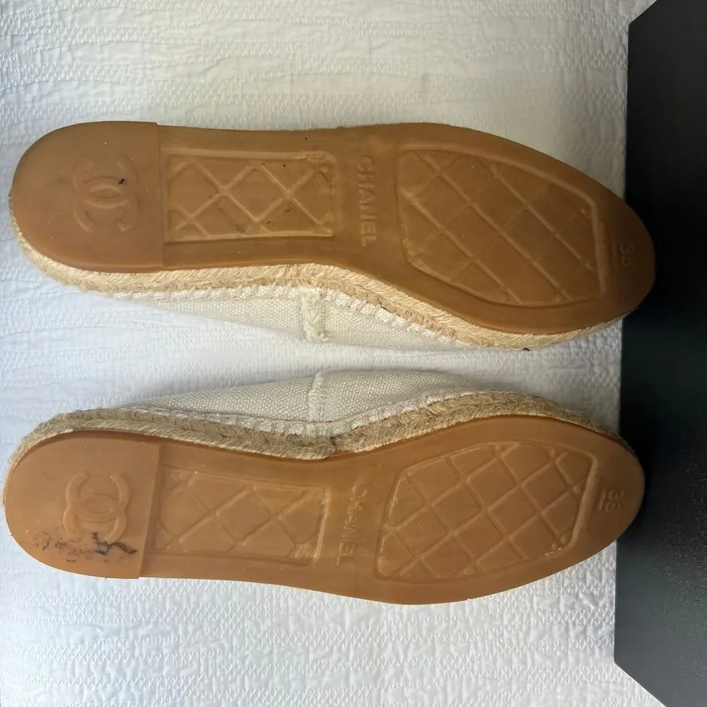 CHANEL linen cc